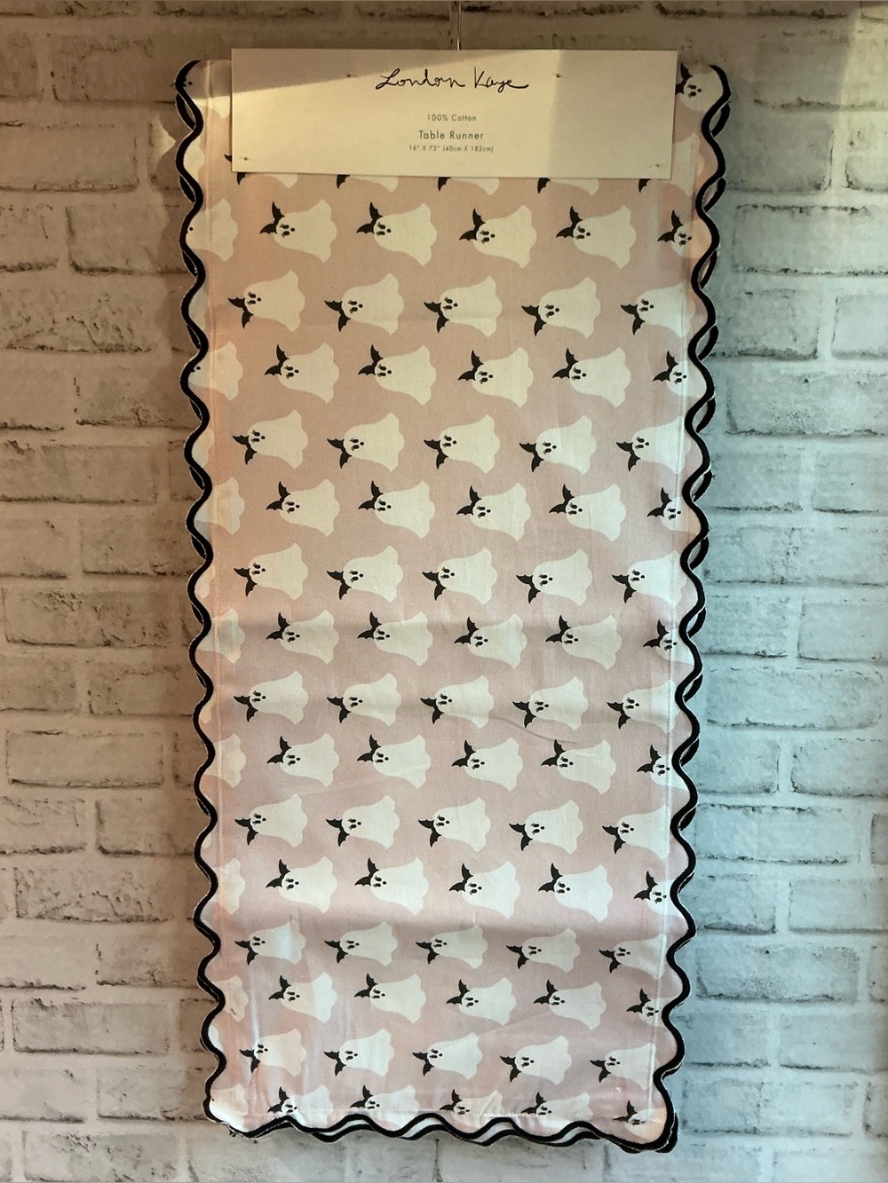 London Kaye Pretty Ghost Table Runner-16” x 72
“